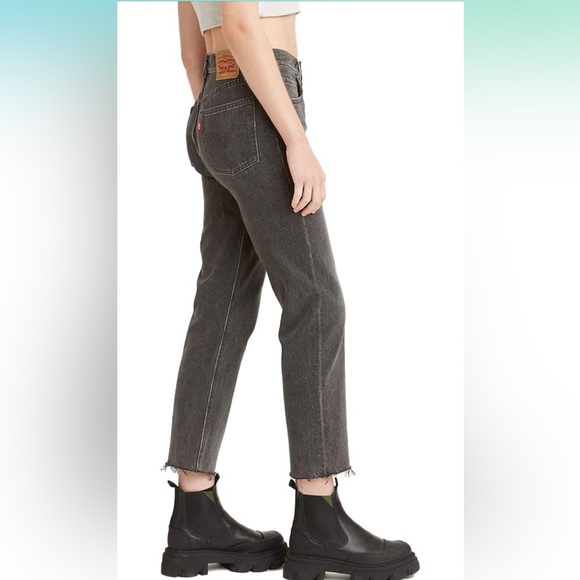 NWT Levi’s Womens 501 Crop Jeans in Get Off My Cloud - Black Sz 26/26 - Picture 10 of 13